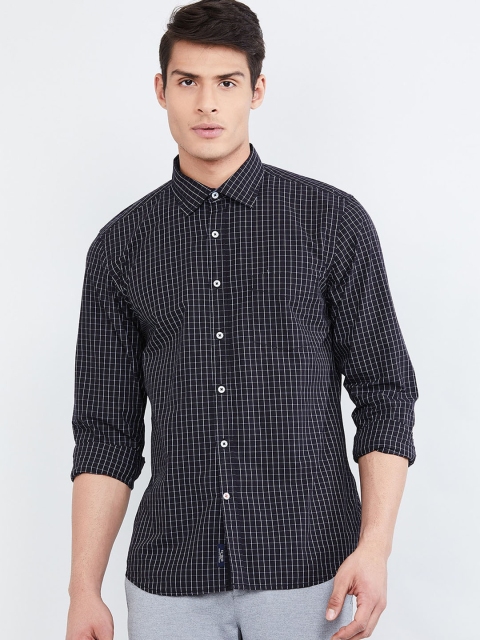 

max Men Black & White Regular Fit Checked Casual Shirt