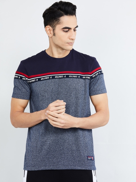 

max Men Navy Blue & Grey Colourblocked Round Neck T-shirt
