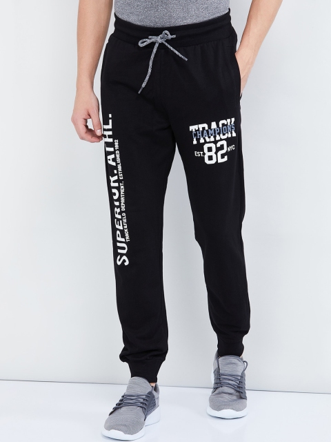 

max Men Black & White Printed Straight-Fit Joggers