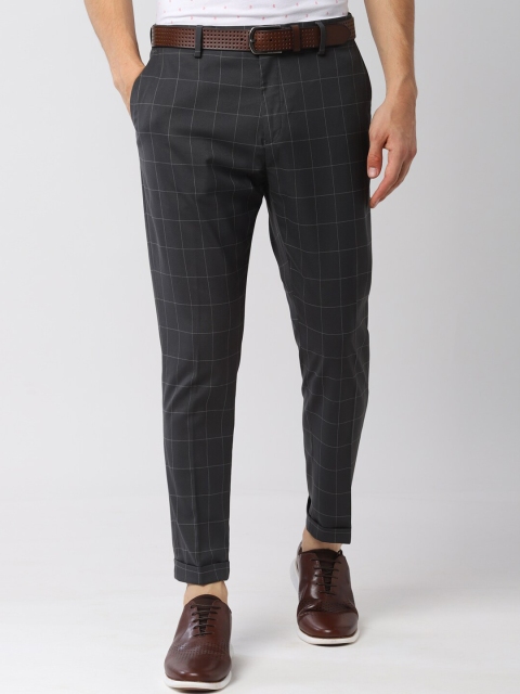 

Peter England Men Grey Tapered Fit Checked Regular Trousers