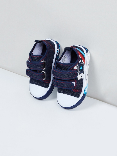 

max Boys Navy Blue Sneakers