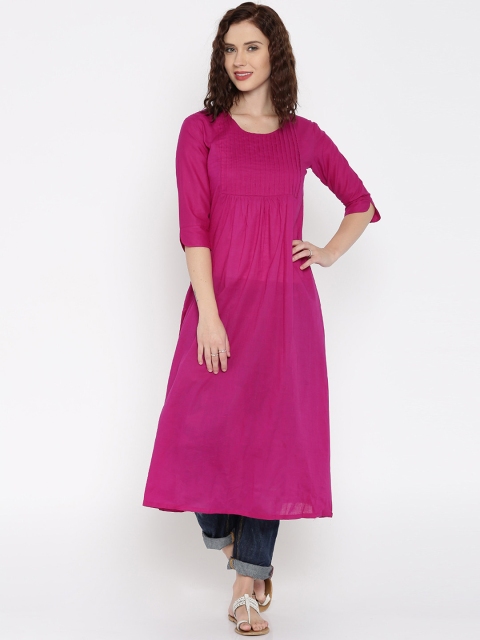 

Desi Weavess Women Magenta Solid Straight Kurta