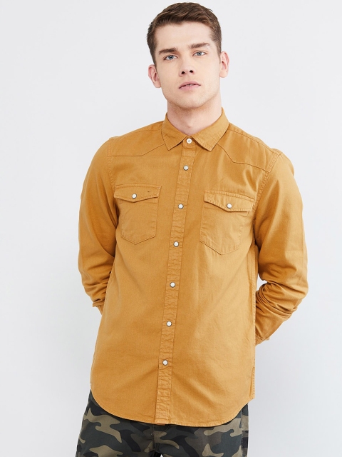 

max Men Mustard Yellow Slim Fit Solid Casual Shirt