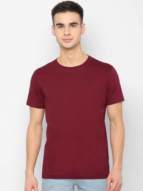 

Allen Solly Men Maroon Solid Round Neck T-shirt