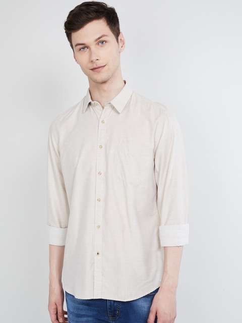 

max Men Off-White Regular Fit Solid Casual Shirt