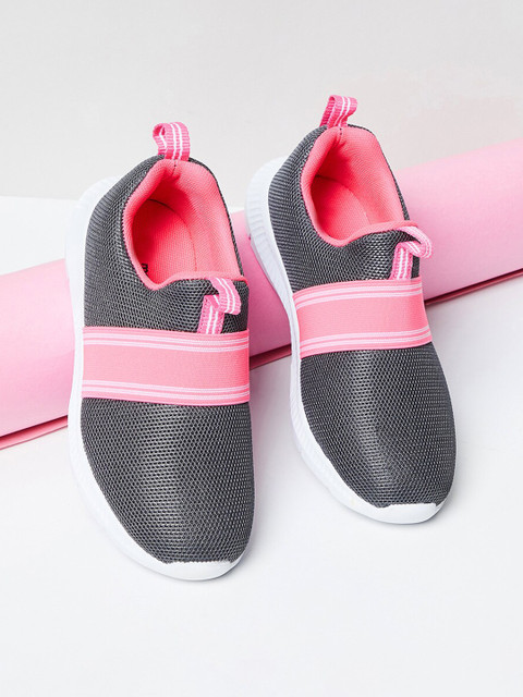 

max Girls Grey Slip-On Sneakers
