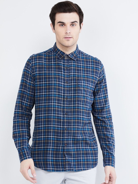 

max Men Navy Blue & White Regular Fit Checked Casual Shirt