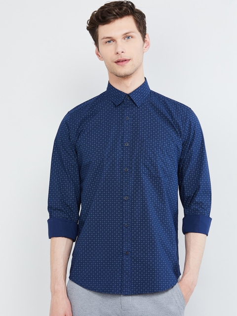 

max Men Blue & White Regular Fit Printed Casual Shirt