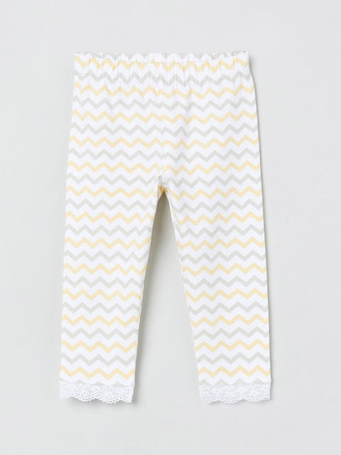 

max Girls White & Yellow Chevron Printed Ankle-Length Leggings