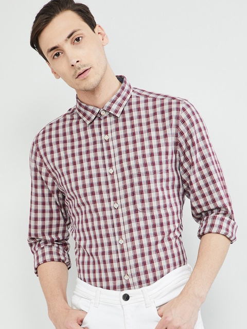 

max Men Maroon & Off-White Regular Fit Checked Casual Shirt