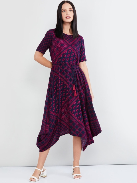 

max Women Navy Blue & Pink Printed Fit and Flare Dress