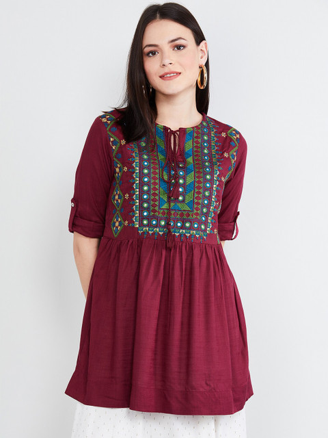 

max Women Maroon & Green Embroidered Tunic