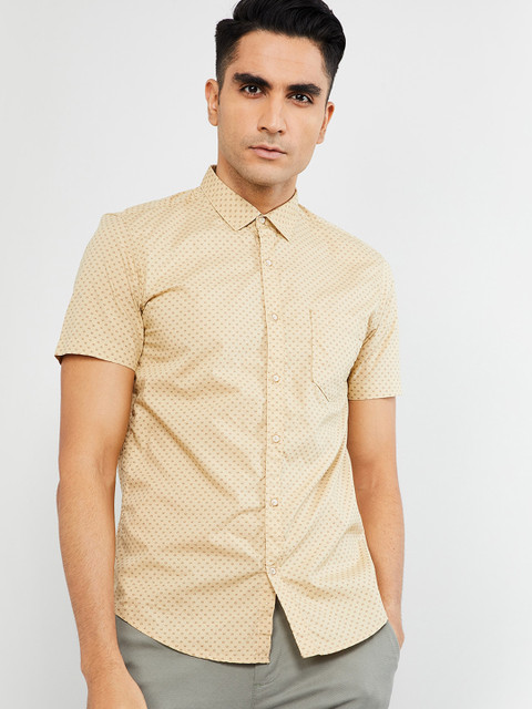 

max Men Beige Regular Fit Printed Casual Shirt