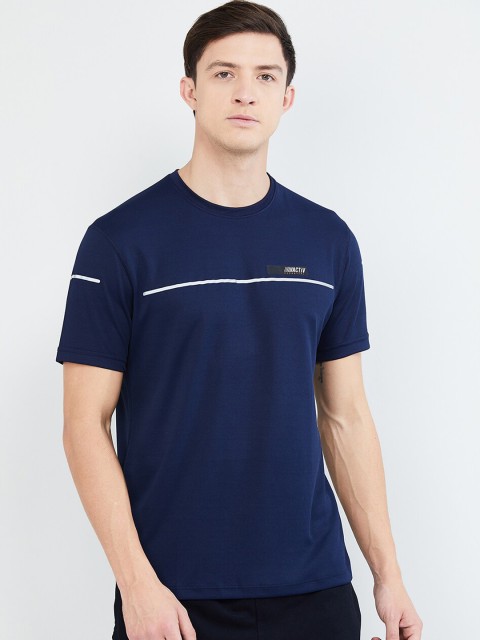 

max Men Navy Blue Solid Round Neck T-shirt