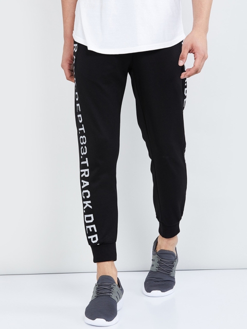 

max Men Black Printed Straight-Fit Joggers