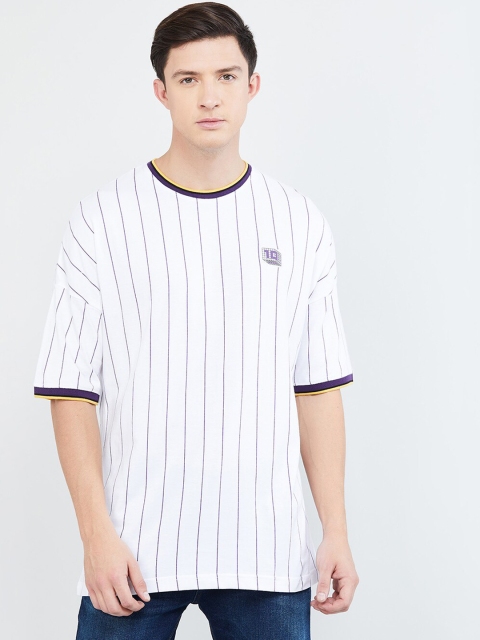 

max Men White & Navy Blue Striped Round Neck T-shirt