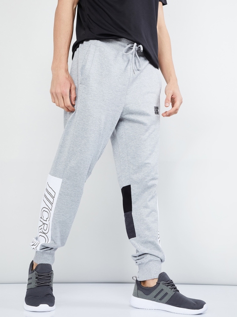 

max Men Grey Melange & Black Colourblocked Straight-Fit Joggers