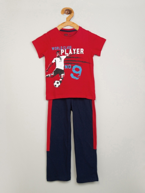 

max Boys Red & Navy Blue Printed Night suit