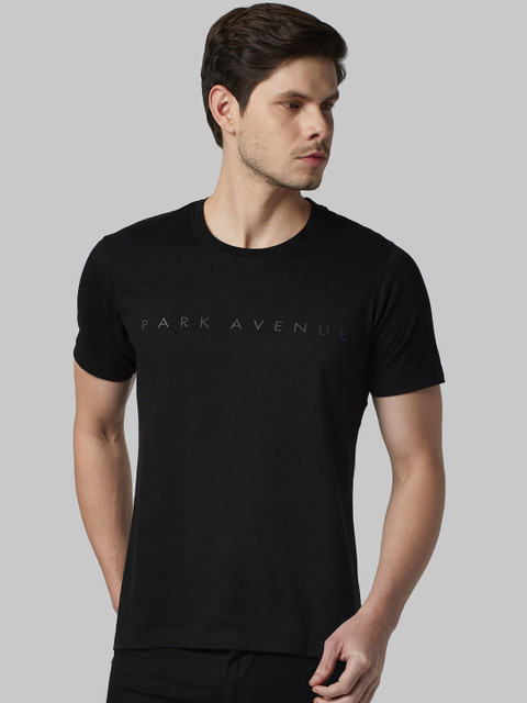 

Park Avenue Men Black Solid V-Neck T-shirt