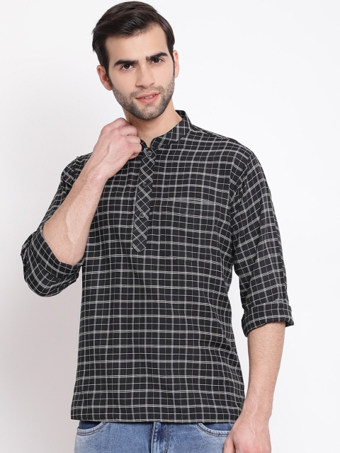 

VASTRAMAY Men Black & White Checked Straight Kurta