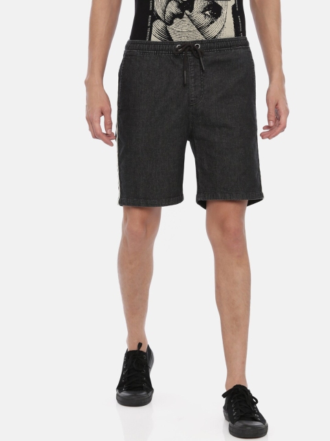 

Breakbounce Men Black Solid Slim Fit Denim Shorts