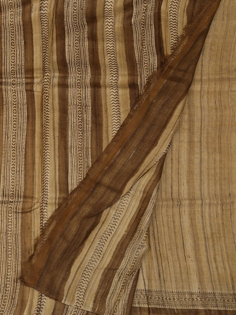 

Pothys Beige Printed Jute Silk Saree