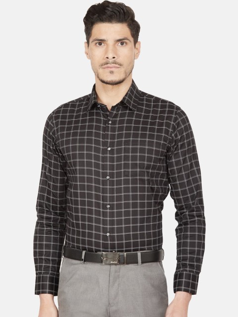 

Oxemberg Men Black & White Slim Fit Checked Formal Shirt