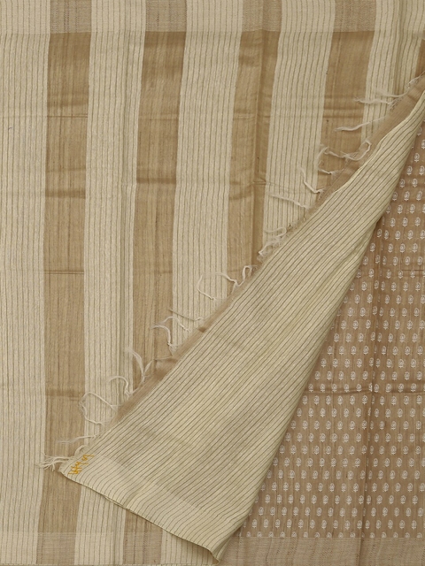 

Pothys Gold-Toned Woven Design Jute Silk Saree
