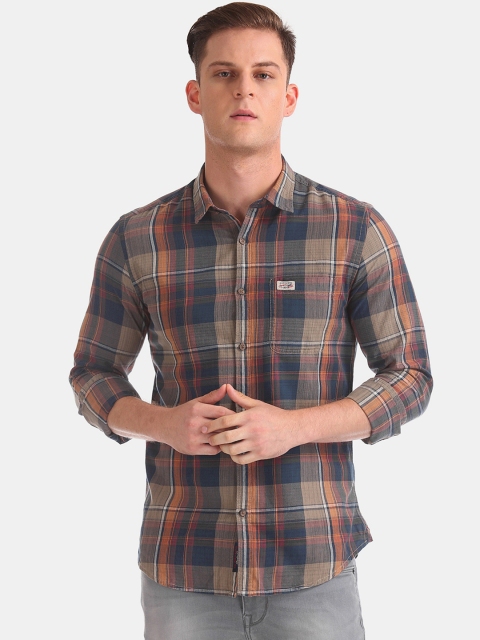

U.S. Polo Assn. Men Brown & Blue Slim Fit Checked Casual Shirt