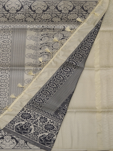 

Pothys Cream-Coloured & Black Art Silk Solid Saree