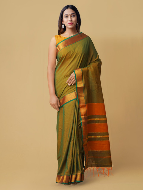 

Unnati Silks Green & Gold-Coloured Pure Cotton Solid Narayan Peth Saree