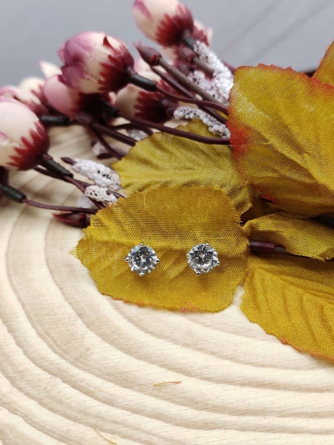 

Sia Art Jewellery Silver-Plated Cubic Zircon Contemporary Studs