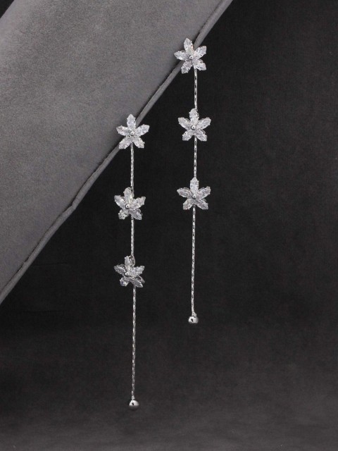 

Sia Art Jewellery White & Silver-Plated Floral Drop Earrings