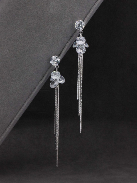 

Sia Art Jewellery White Classic Drop Earrings
