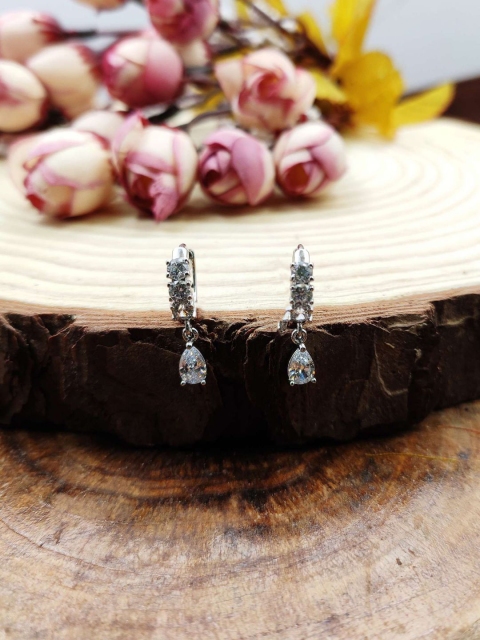 

Sia Art Jewellery White & Silver-Plated Classic Drop CZ Studded Earrings