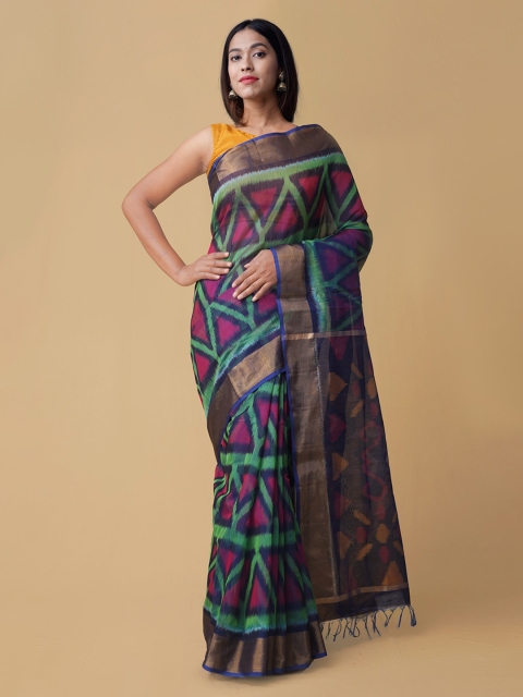 

Unnati Silks Red & Green Silk Cotton Printed Pochampally Saree