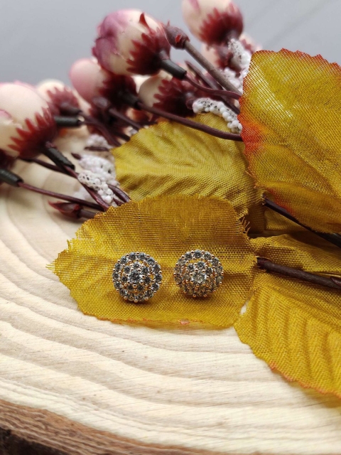 

Sia Art Jewellery White & Gold-Toned Circular Studs