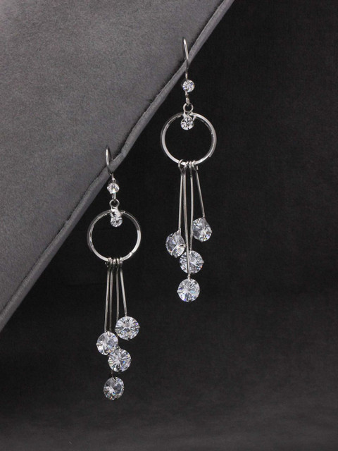 

Sia Art Jewellery White Teardrop Shaped Drop Earrings