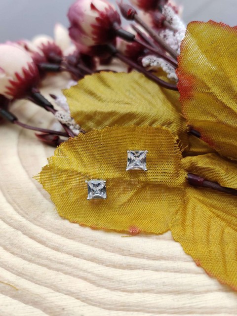 

Sia Art Jewellery Silver-Plated Cubic Zircon Contemporary Studs