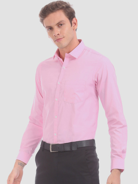 

Arrow Men Pink Regular Fit Solid Formal Shirt