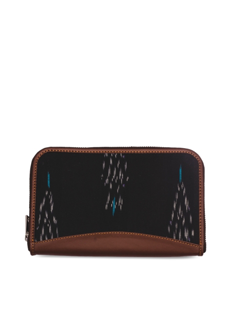 

ZOUK Women Black & White Printed Zip Around Wallet