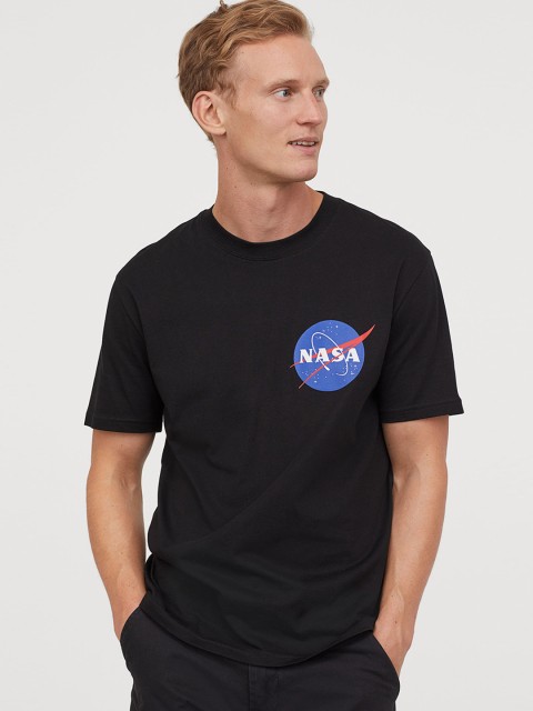 

H&M Men Black Printed T-shirt