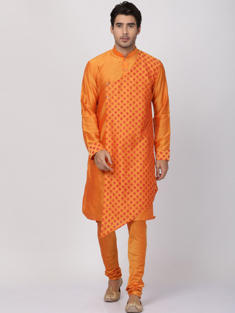 

VASTRAMAY Men Orange Printed Kurta with Churidar