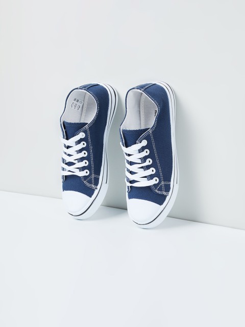 

max Boys Navy Blue Sneakers