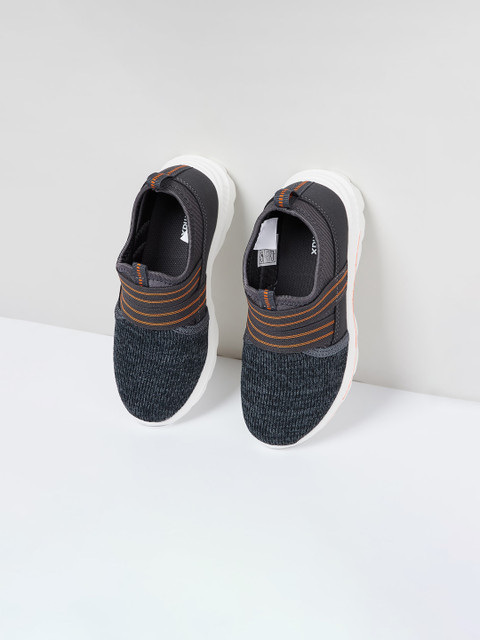 

max Girls Charcoal Grey Slip-On Sneakers