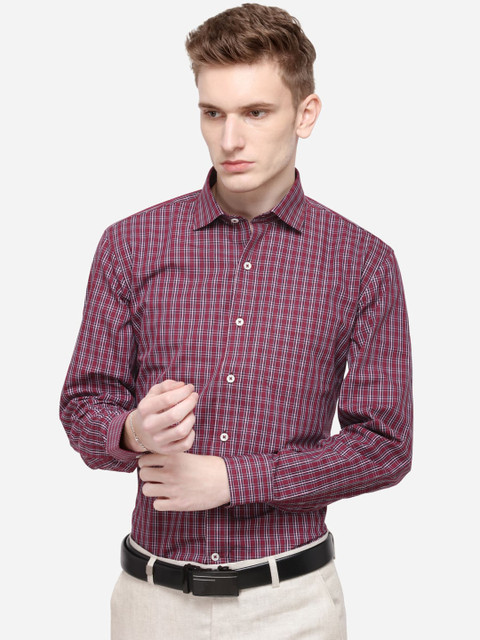 

Greenfibre Men Maroon & White Regular Fit Checked Formal Shirt