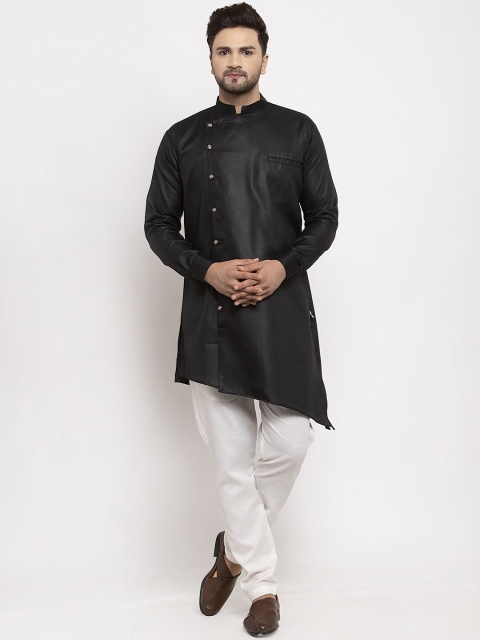 

Benstoke Men Black & White Solid Kurta with Pyjamas