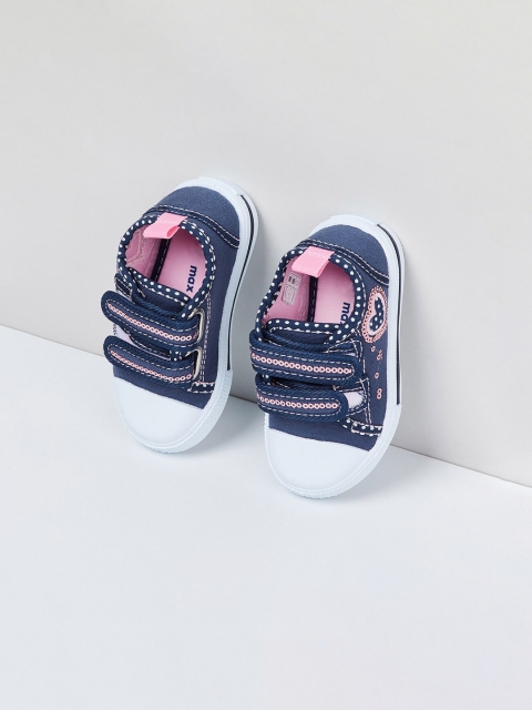 

max Girls Blue Denim Sneakers