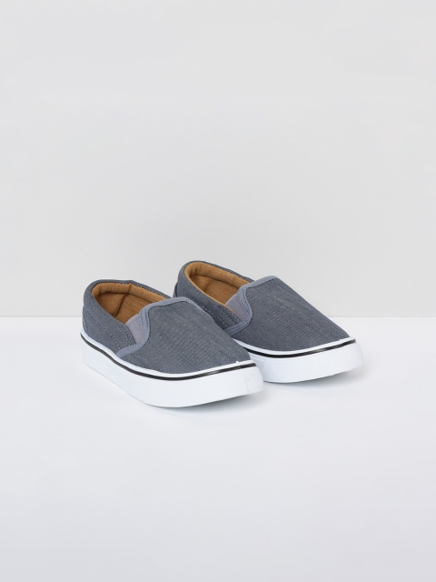 

max Boys Grey Slip-On Sneakers