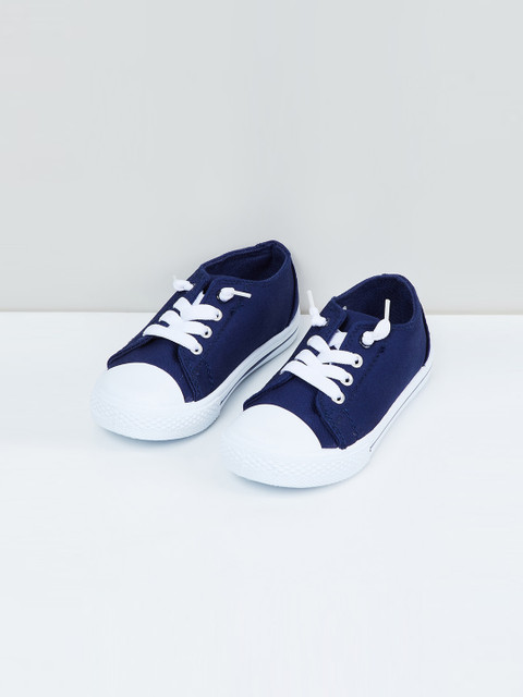 

max Boys Navy Blue Sneakers